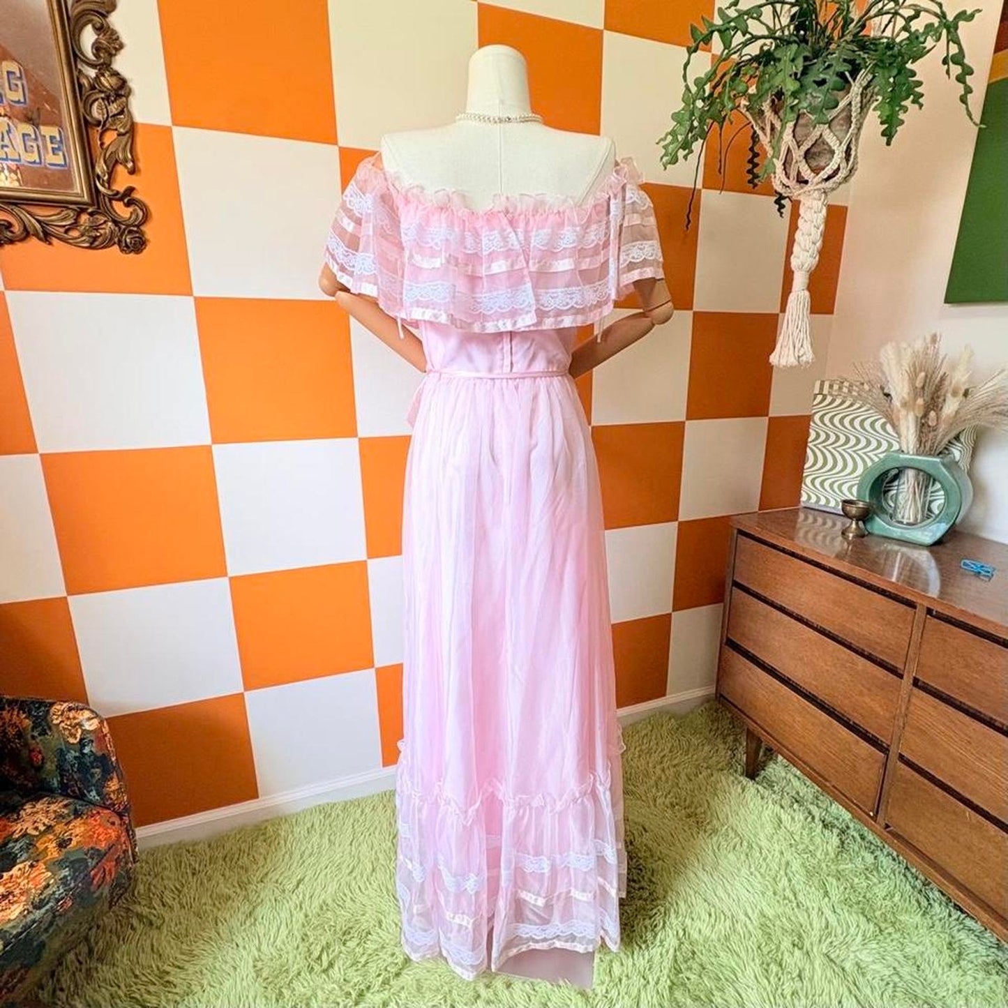 70s Vintage Pastel Pink Lace Off The Shoulder Prairie Style Formal Gown
