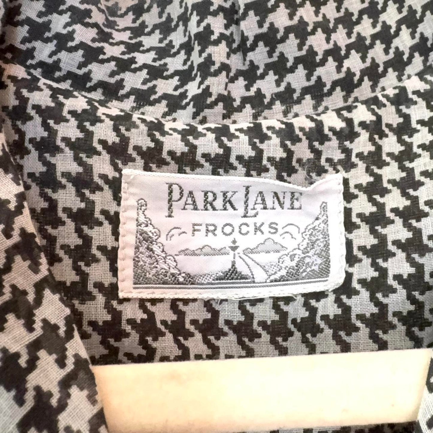 50s Vintage Black and White Houndstooth Pleated Midi Shirt Dress