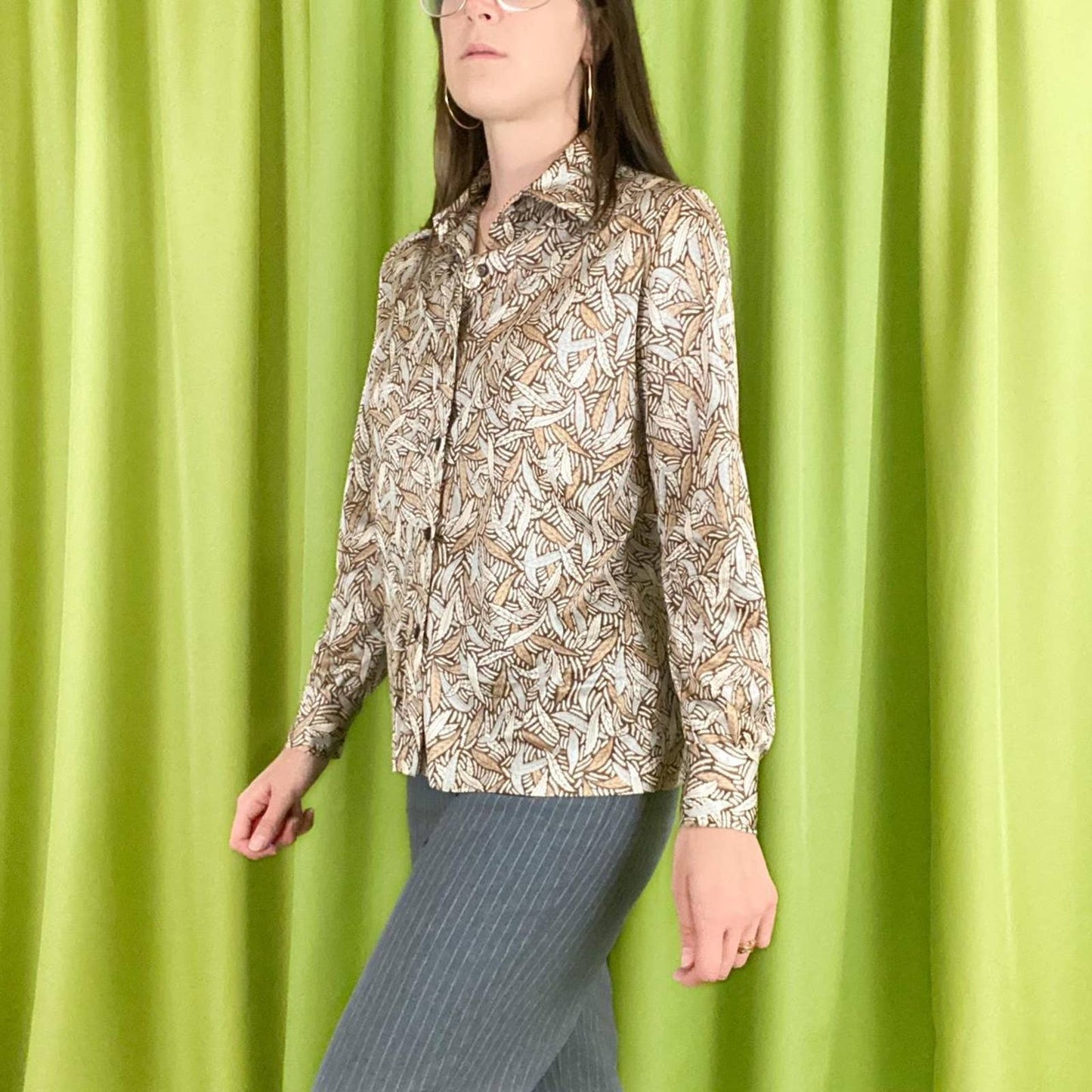 70s Vintage Brown Tan and Grey Leaf and Feather Print Dagger Collar Blouse