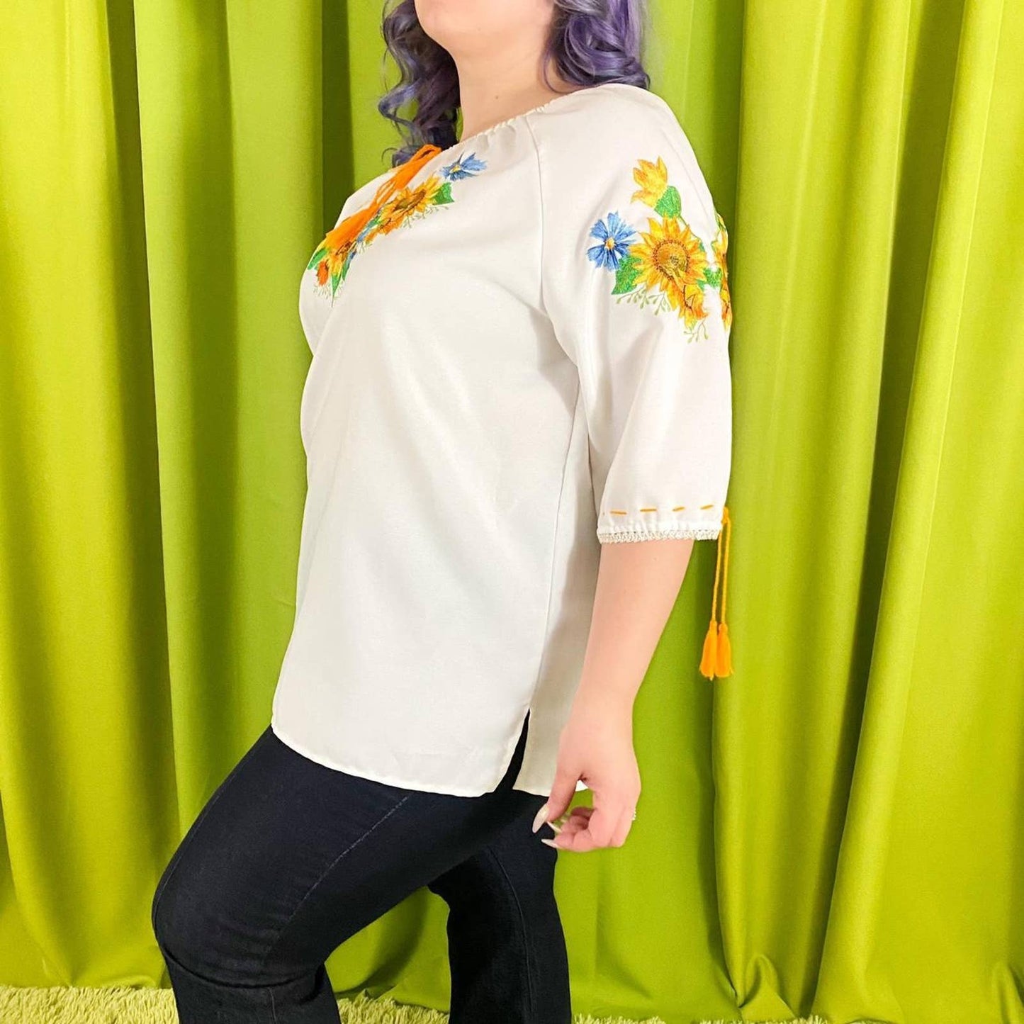 70s Vintage Yellow and White Sunflower Embroidered Short Sleeve Peasant Blouse