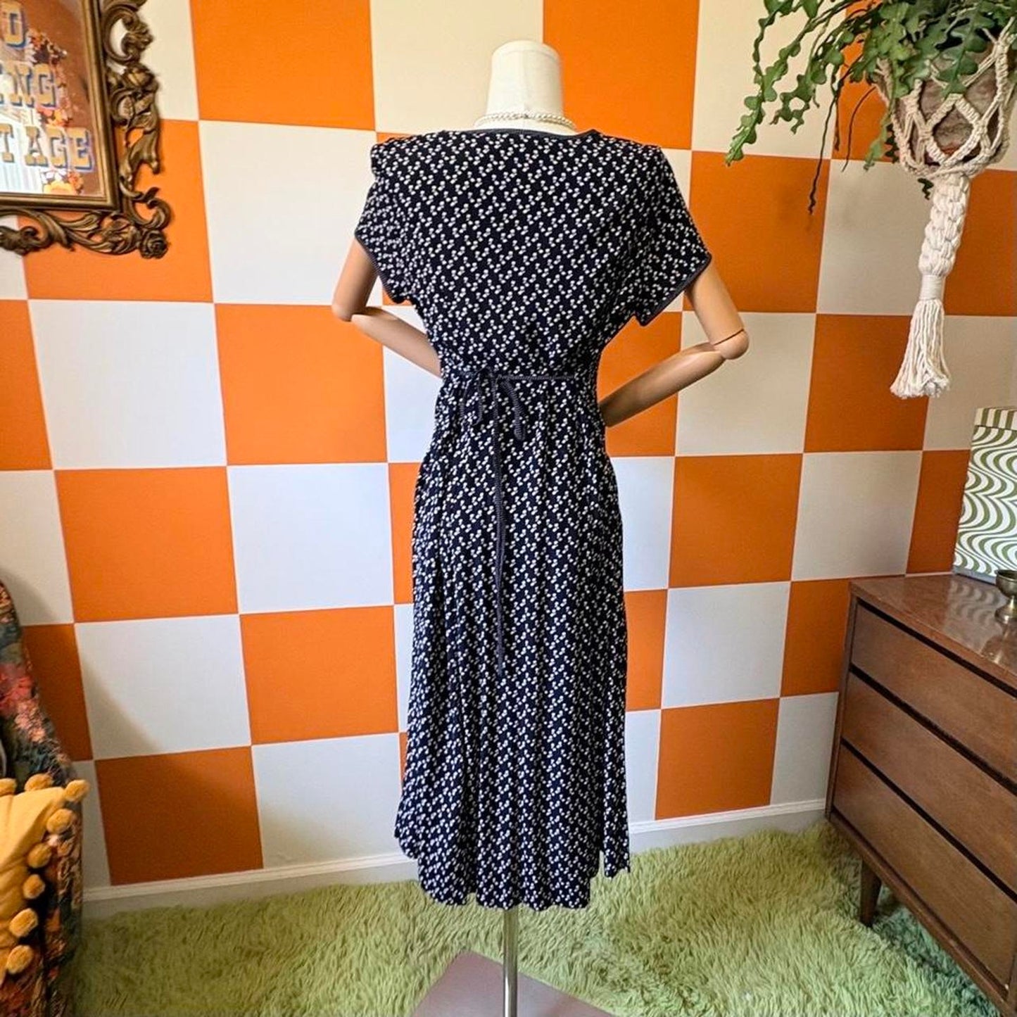 90s Vintage Navy Blue and White Bow Print Scoop Neck Shirt Dress