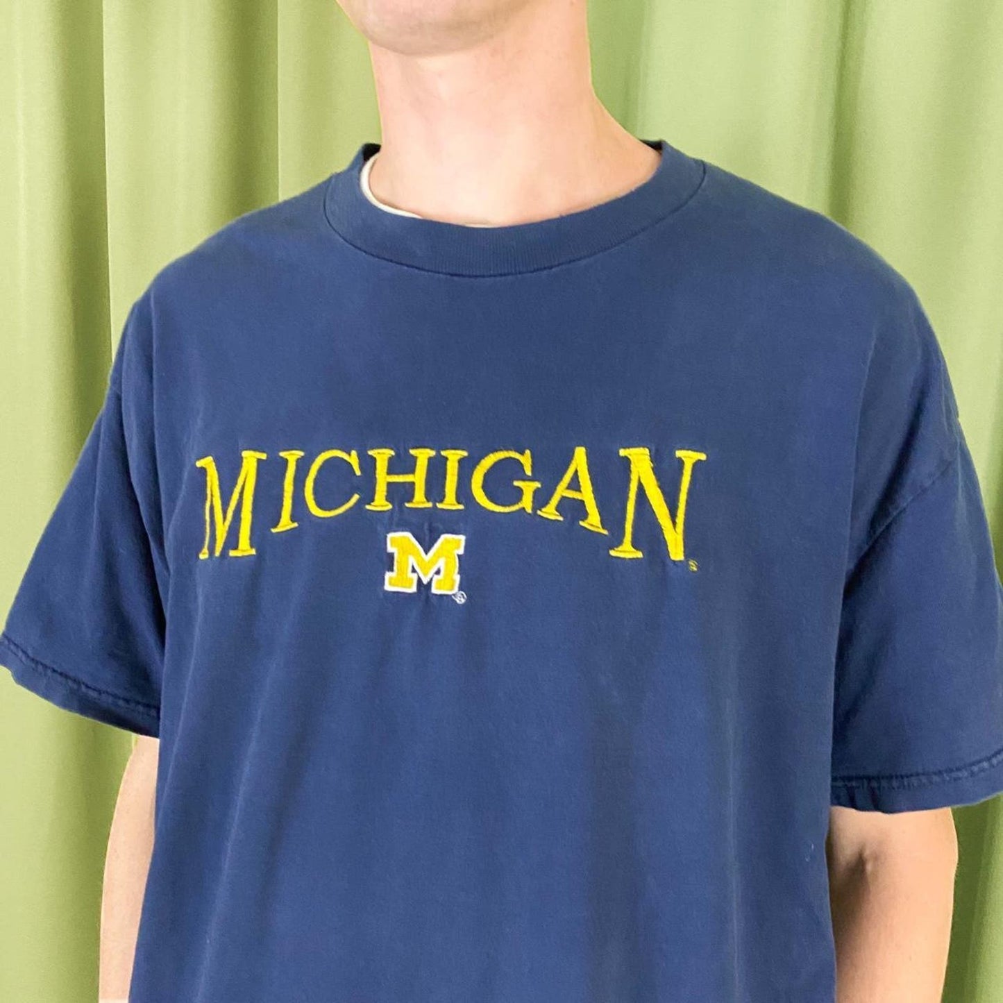 90s Vintage Navy Blue and Yellow University of Michigan T Shirt