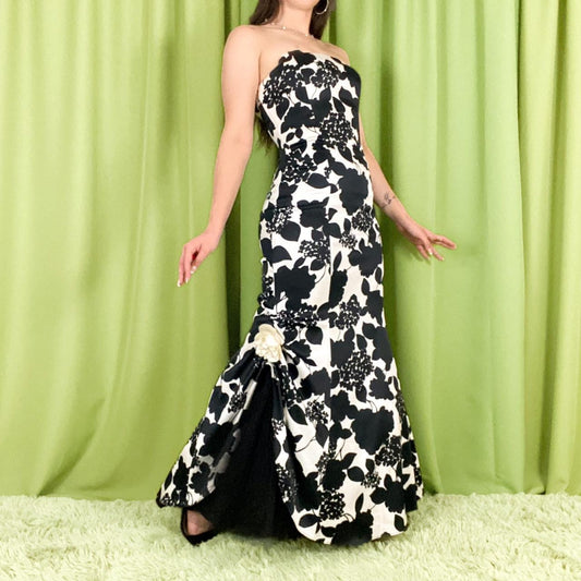 90s Vintage Black and White Floral Print Strapless Trumpet Gown