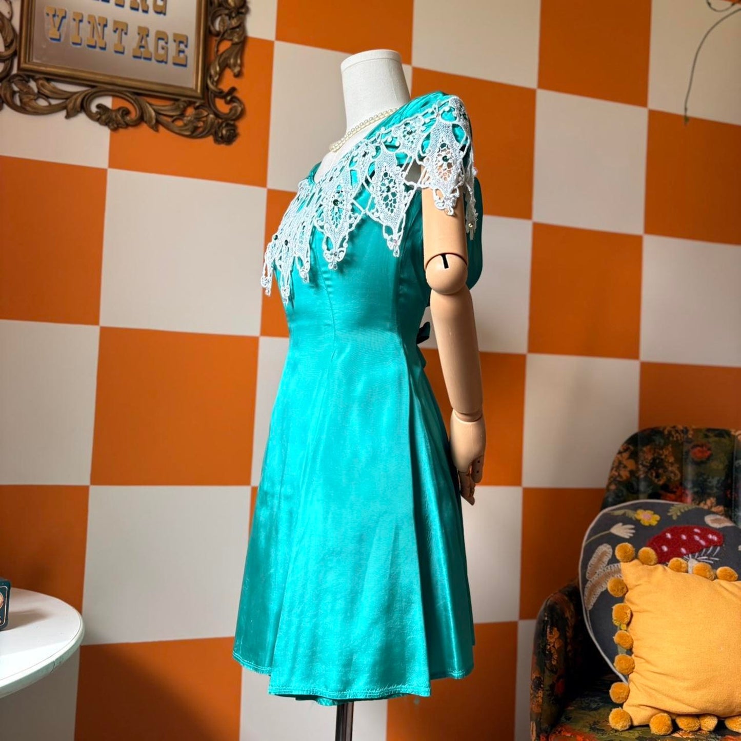 80s 90s Vintage Kelly Green Satin And Lace Faux Off the Shoulder Mini Dress