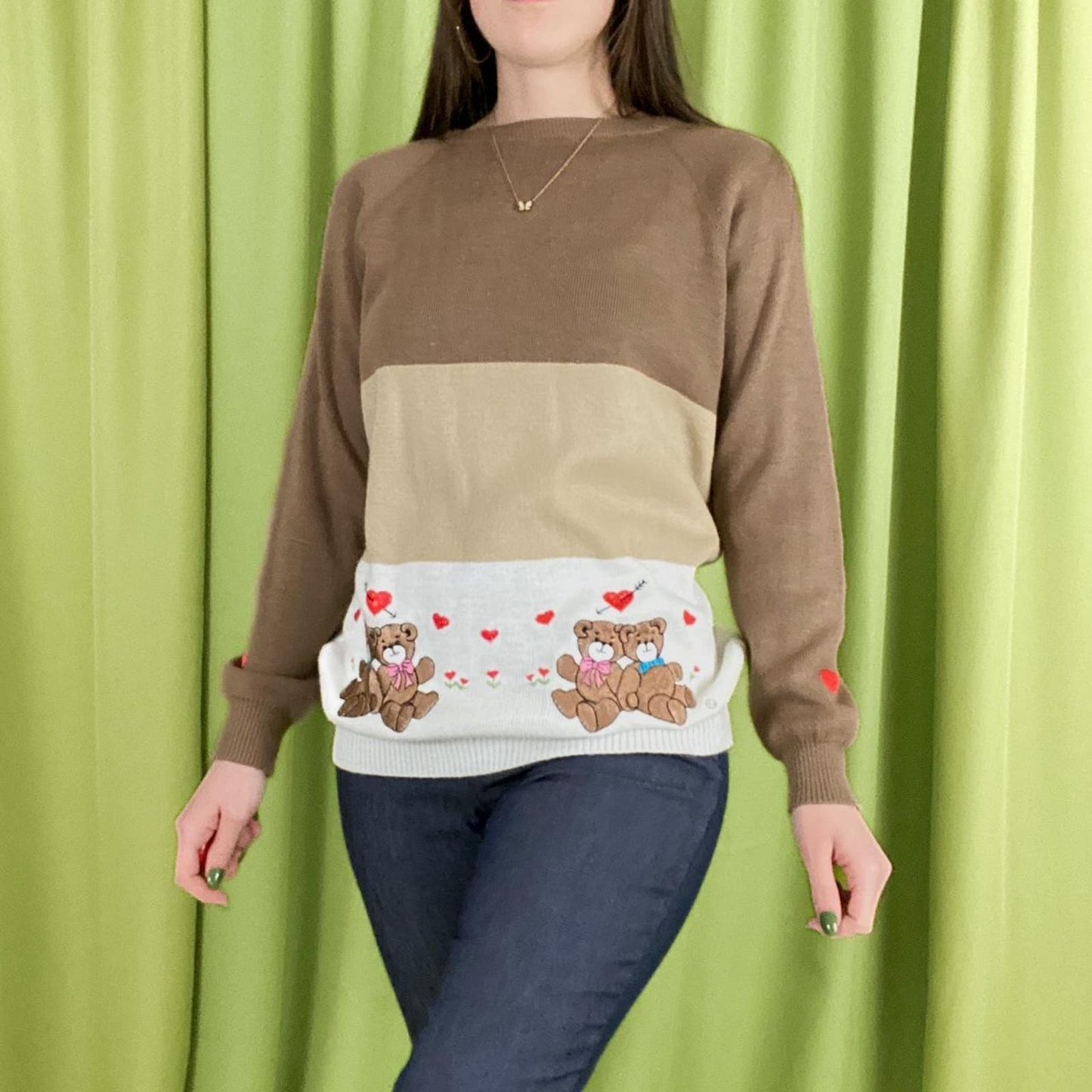 80s Vintage White Tan and Brown Heart Teddy Bear Embroidered Sweater