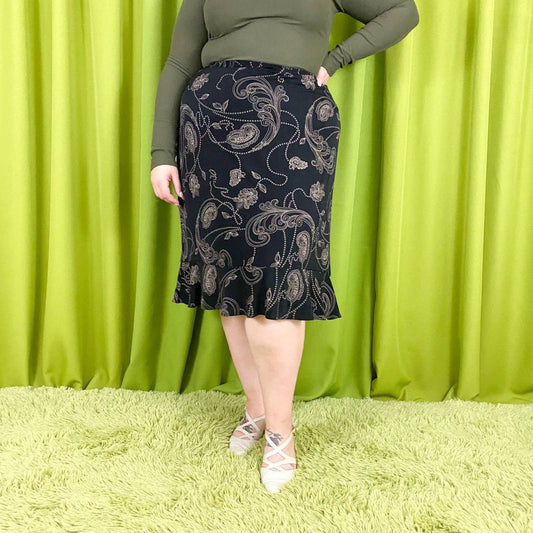 Y2K Vintage Black and Beige Slinky Stretchy Ruffled Paisley Midi Skirt